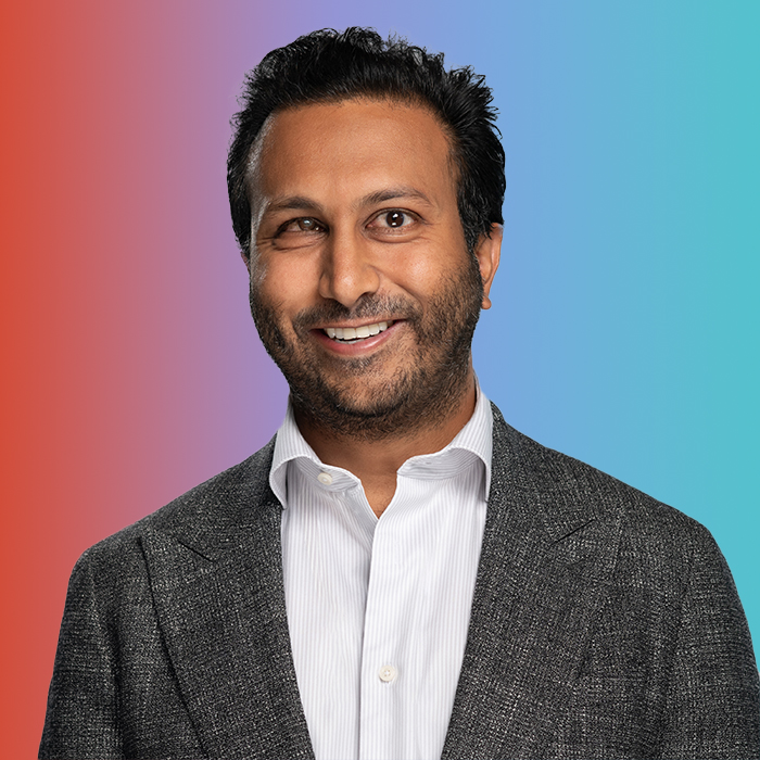 Head shot of Naveen Bazaj