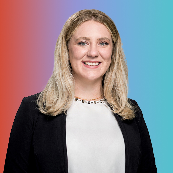 Head shot of Anna Wolfe